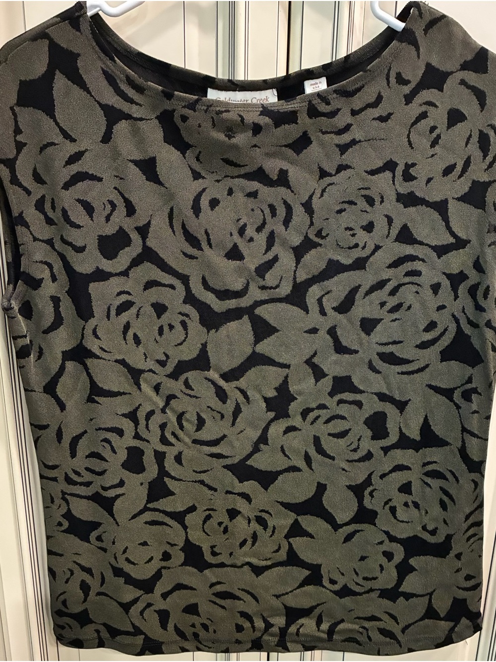 Coldwater Creek Black & Rose Sleeve less Top